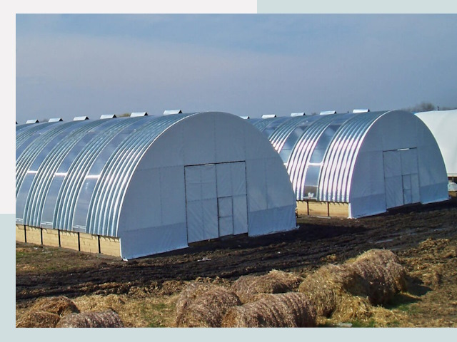 Сельскохозяйственные здания в соколе